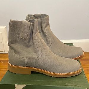 Discontinued Roots Canada: Stone Grey, Shorty Boot Tribe